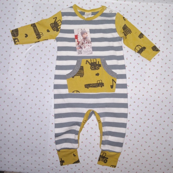 TESA BABE: Baby Boy's KEEP ON TRUCKING Romper / Sleeper / Onesie - Picture 2 of 5